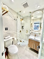 Toronto Rooms and Suites