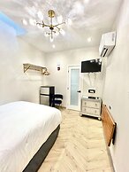 Toronto Rooms and Suites