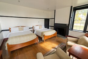 Shaker Village of Pleasant Hill