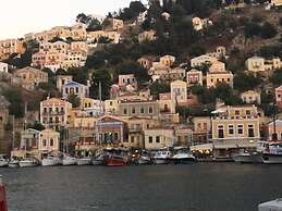 Symi Port View Apartment