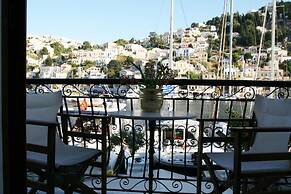Symi Port View Apartment