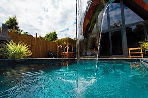 Adesa Bungalow Hotel
