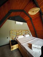 Adesa Bungalow Hotel