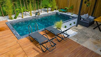 Adesa Bungalow Hotel