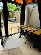 Adesa Bungalow Hotel