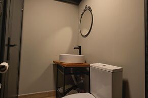 Adesa Bungalow Hotel