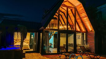 Adesa Bungalow Hotel