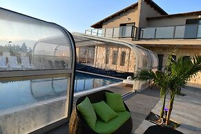 Shlomo Cabins Boutique
