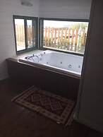 Shlomo Cabins Boutique