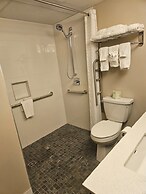 Super 8 by Wyndham Spruce Grove