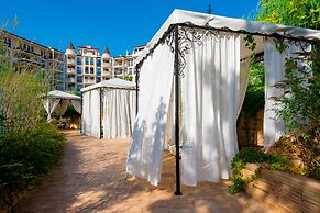 Esteban VIP Residence Club