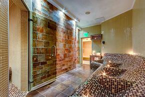 Esteban VIP Residence Club
