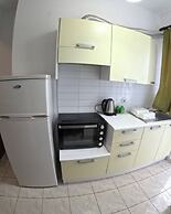 Eleni Kandilari Rooms