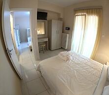 Eleni Kandilari Rooms