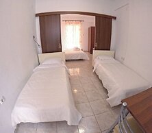 Eleni Kandilari Rooms