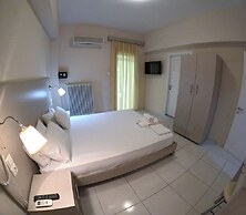 Eleni Kandilari Rooms