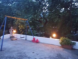 Eleni Kandilari Rooms