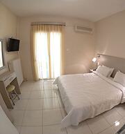 Eleni Kandilari Rooms