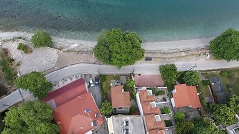 Eleni Kandilari Rooms