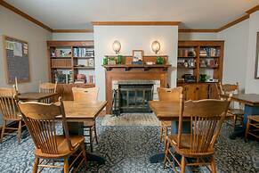 Inn at Cedar Crossing