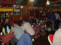 Machermo Lodge & Bakery