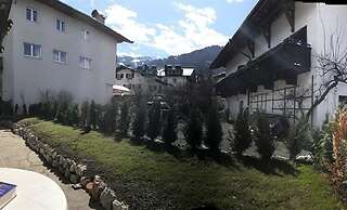 KITZALPHOUSE Apartments