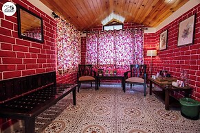 Udechee Huts Hotel