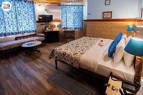Udechee Huts Hotel