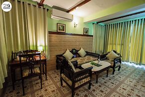 Udechee Huts Hotel