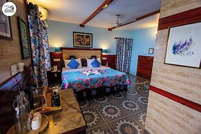 Udechee Huts Hotel