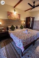 Udechee Huts Hotel