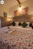 Udechee Huts Hotel