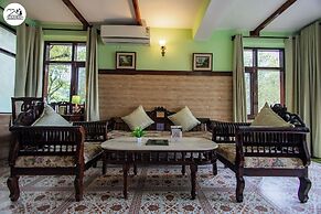 Udechee Huts Hotel