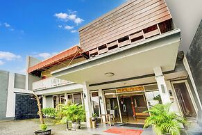 Hotel O Siwalankerto Near Surabaya Carnival