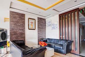 Hotel O Siwalankerto Near Surabaya Carnival