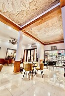 Airstar Hotel & Apartment