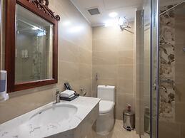 Airstar Hotel & Apartment