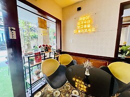 Airstar Hotel & Apartment