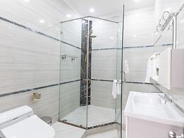 Airstar Hotel & Apartment