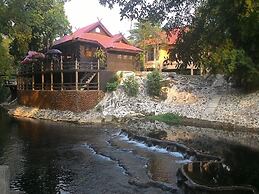 Pruksa Valley Resort - Hostel