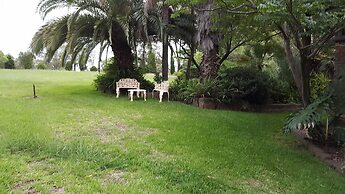 Gowrie Agapanthous - Hostel