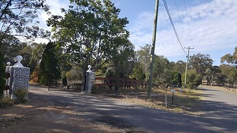 Gowrie Agapanthous - Hostel