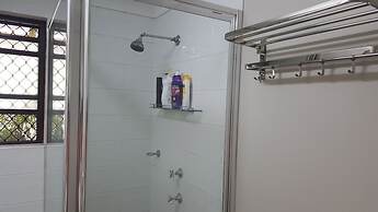 Gowrie Agapanthous - Hostel