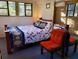 Gowrie Agapanthous - Hostel