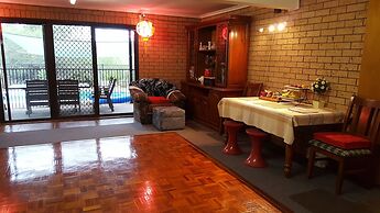 Gowrie Agapanthous - Hostel