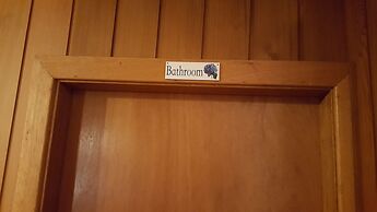 Gowrie Agapanthous - Hostel