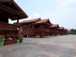 Bank Resort