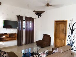 Ronna apartments at Lakeside Estates