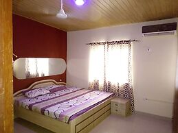 Ronna apartments at Lakeside Estates