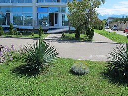 Apartment on Bulvar Nadezhd Apt 113